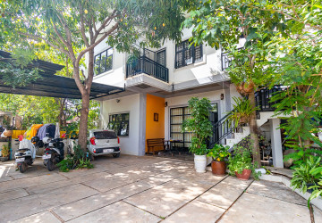 1 Bedroom Apartment For Rent - Svay Dangkum, Siem Reap thumbnail