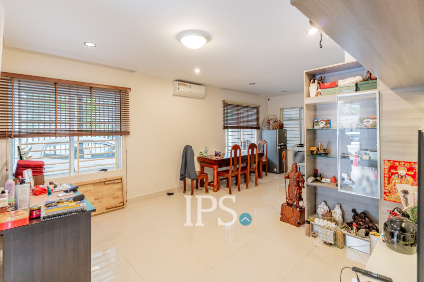 2 Bedroom Link Villa LC1 - Borey PengHouth Mercuran 2, Chbar Ampov, Phnom Penh