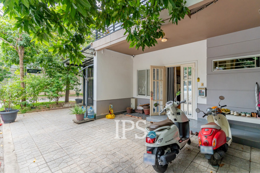 2 Bedroom Link Villa LC1 - Borey PengHouth Mercuran 2, Chbar Ampov, Phnom Penh