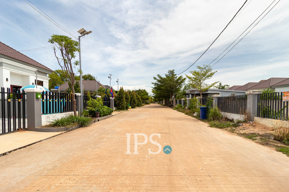 2 Bedroom House For Rent - Svay Dangkum, Siem Reap - Image 11