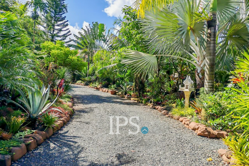 2 Bedroom Villa For Sale- Tuek Chhuo, Kampot