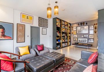 Renovated 2 Bedroom Apartment For Rent - Phsar Chas, Phnom Penh thumbnail