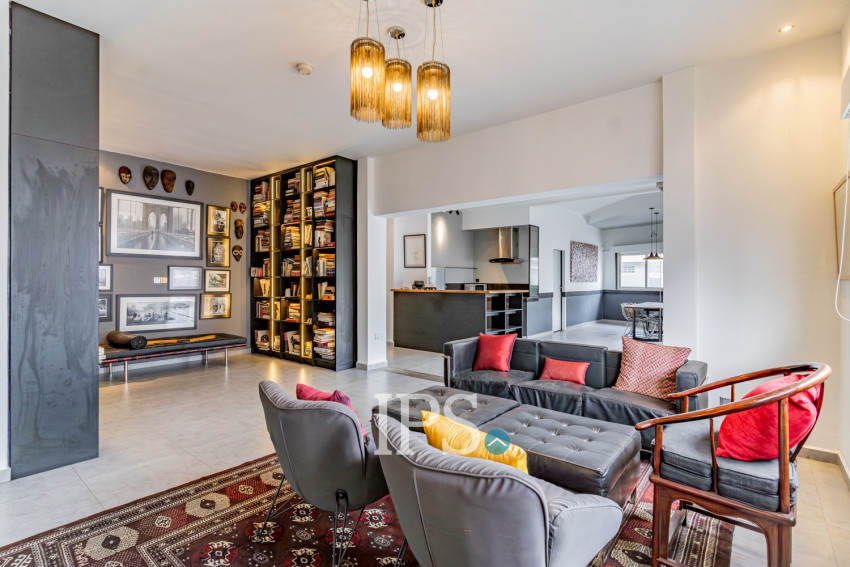 Renovated 2 Bedroom Apartment For Rent - Phsar Chas, Phnom Penh