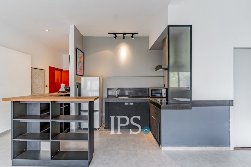 Renovated 2 Bedroom Apartment For Rent - Phsar Chas, Phnom Penh