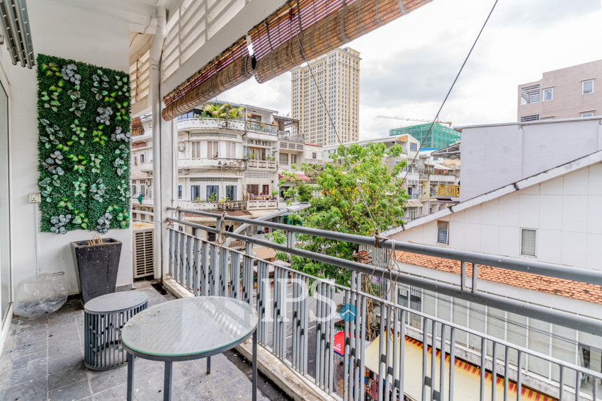 Renovated 2 Bedroom Apartment For Rent - Phsar Chas, Phnom Penh