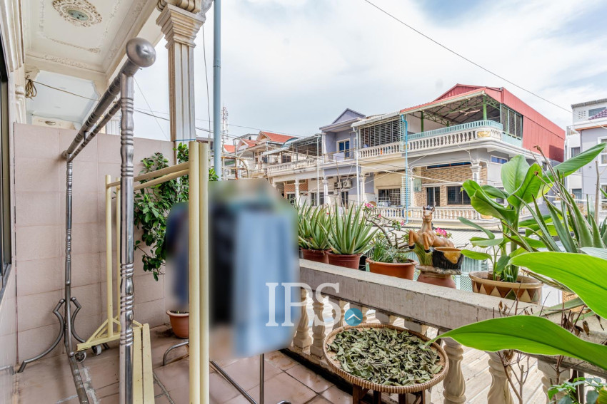 3 Bedroom Townhouse For Sale - BKK3, Phnom Penh