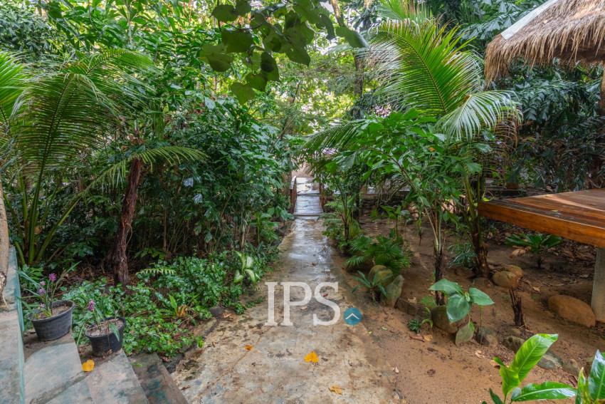 Beachfront Bungalows Bar For Sale MPai Bay, Koh Rong Sanloem, Sihanoukville