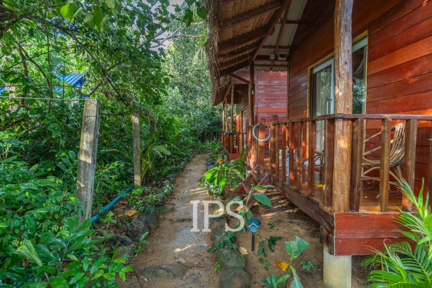 Beachfront Bungalows Bar For Sale MPai Bay, Koh Rong Sanloem, Sihanoukville
