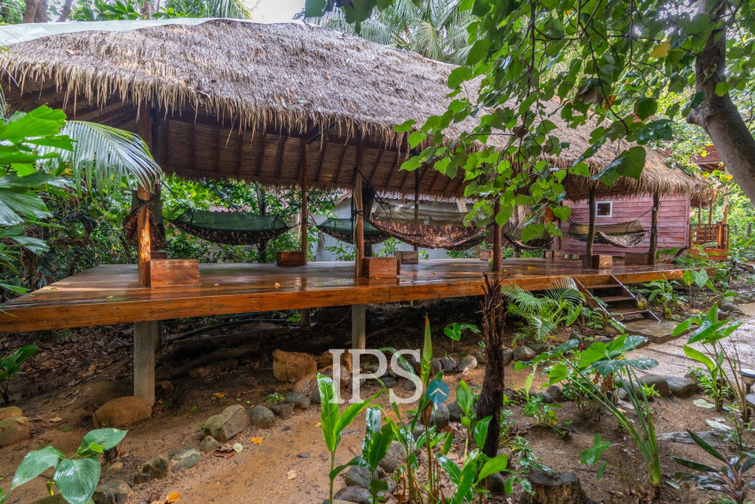 Beachfront Bungalows Bar For Sale MPai Bay, Koh Rong Sanloem, Sihanoukville