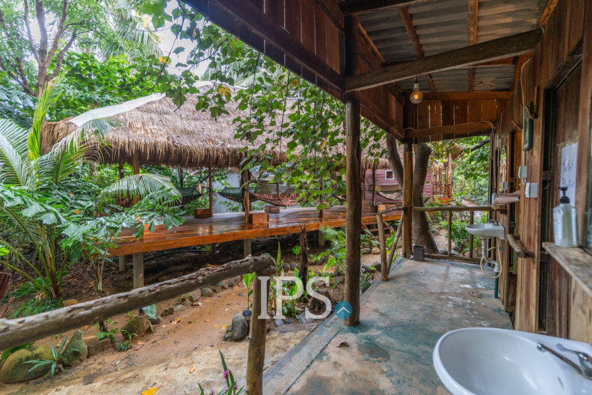Beachfront Bungalows Bar For Sale MPai Bay, Koh Rong Sanloem, Sihanoukville