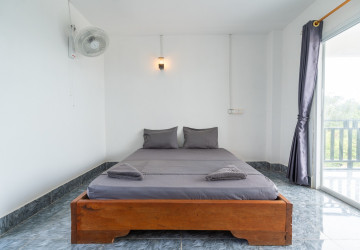 10-Room Guesthouse for Rent  MPai Bay, Koh Rong Sanloem, Sihanoukville thumbnail
