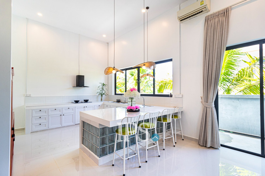 3 Bedroom Villa For Rent - Sangkat Siem Reap, Siem Reap