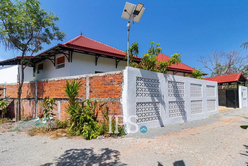 3 Bedroom Villa For Rent - Sangkat Siem Reap, Siem Reap