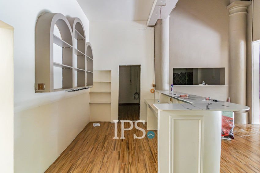 250 Sqm Commercial Building For Rent - Chakto Mukh, Phnom Penh