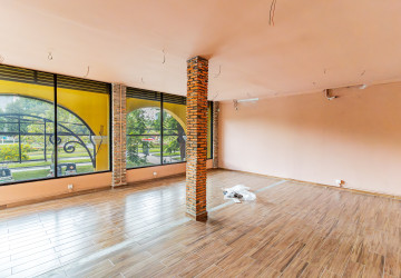 250 Sqm Commercial Building For Rent - Chakto Mukh, Phnom Penh thumbnail