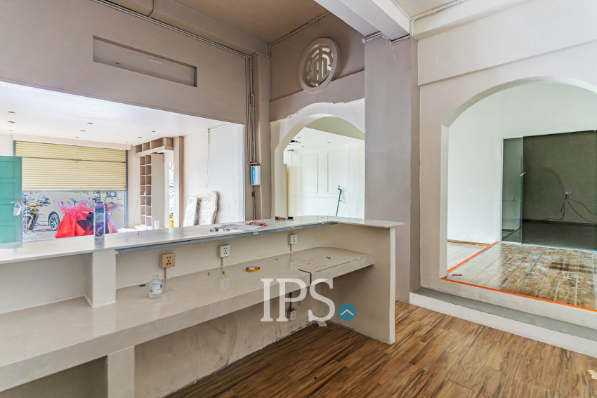 250 Sqm Commercial Building For Rent - Chakto Mukh, Phnom Penh