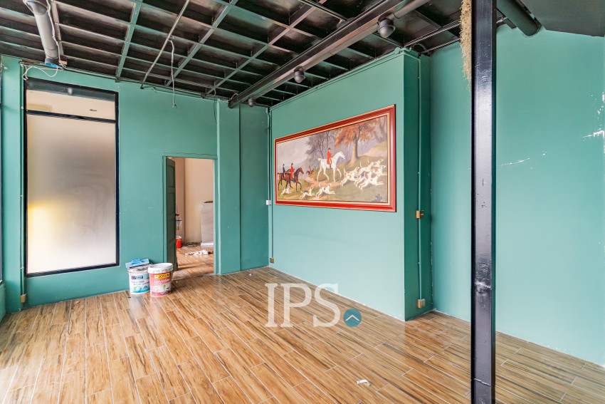 250 Sqm Commercial Building For Rent - Chakto Mukh, Phnom Penh