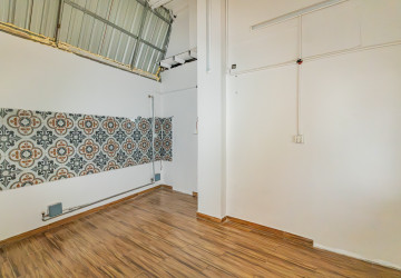 250 Sqm Commercial Building For Rent - Chakto Mukh, Phnom Penh thumbnail