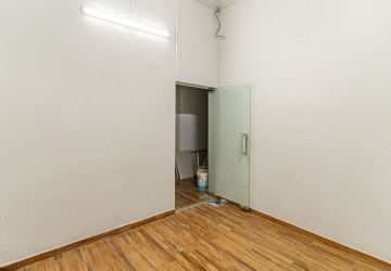 250 Sqm Commercial Building For Rent - Chakto Mukh, Phnom Penh thumbnail