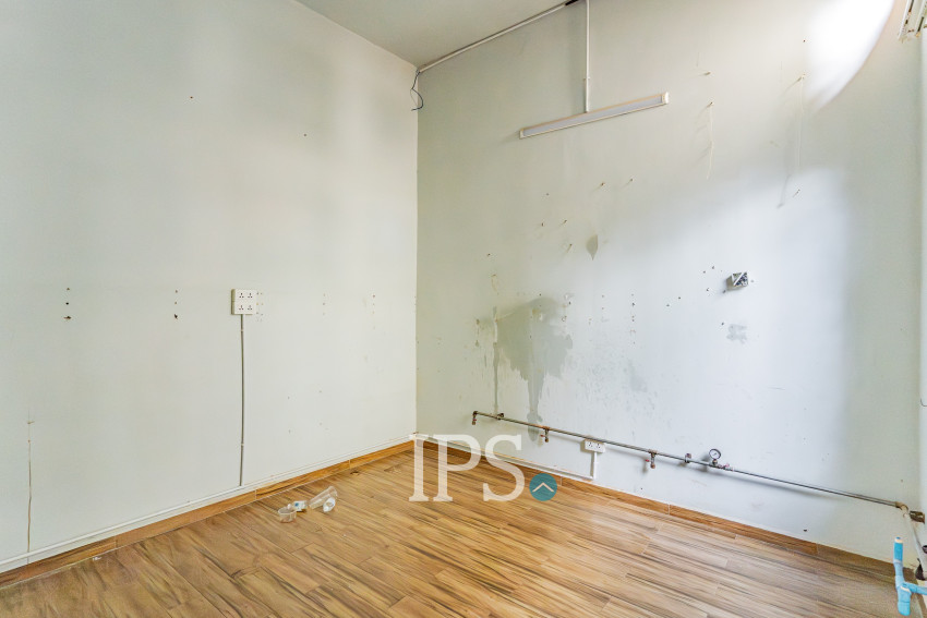 250 Sqm Commercial Building For Rent - Chakto Mukh, Phnom Penh