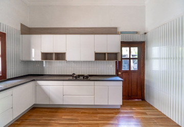 5 Bedroom Villa For Sale - Sala Kamreuk, Siem Reap thumbnail