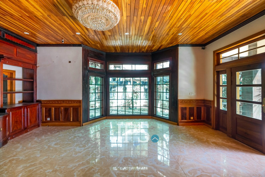 5 Bedroom Villa For Sale - Sala Kamreuk, Siem Reap