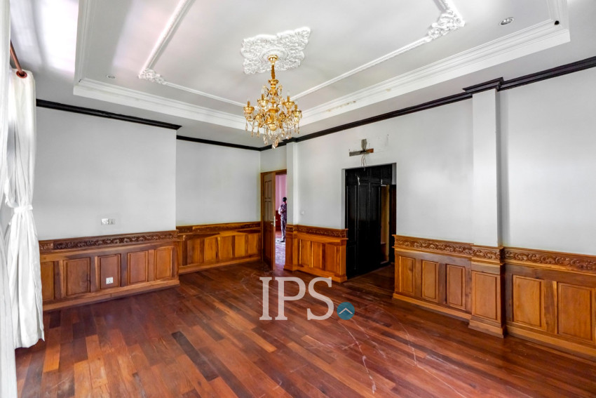5 Bedroom Villa For Sale - Sala Kamreuk, Siem Reap