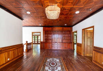 5 Bedroom Villa For Sale - Sala Kamreuk, Siem Reap thumbnail