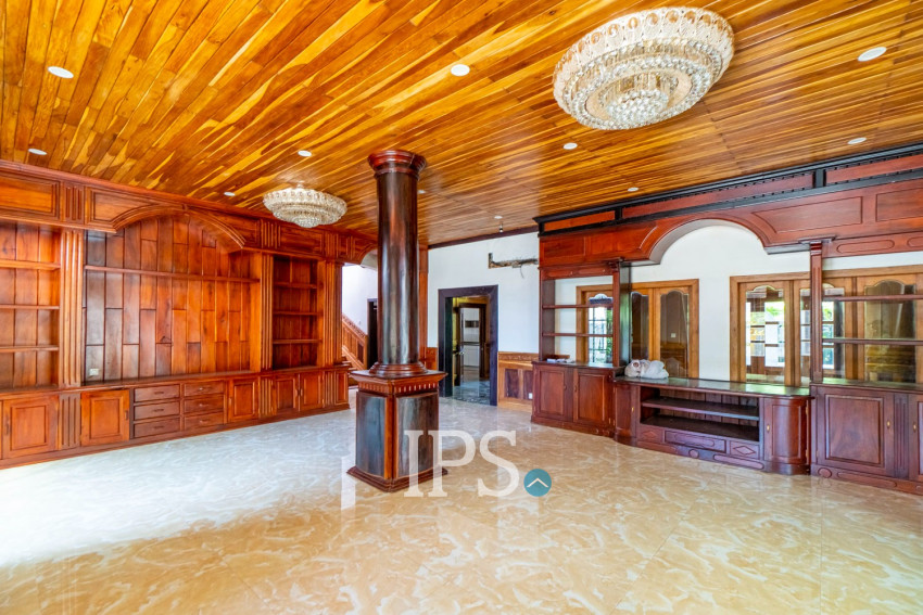 5 Bedroom Villa For Sale - Sala Kamreuk, Siem Reap