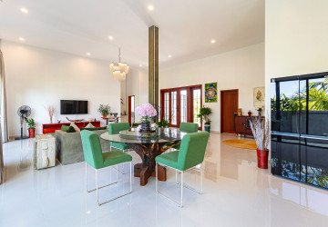 3 Bedroom Villa For Sale - Sangkat Siem Reap, Siem Reap thumbnail