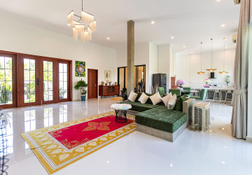 3 Bedroom Villa For Sale - Sangkat Siem Reap, Siem Reap thumbnail