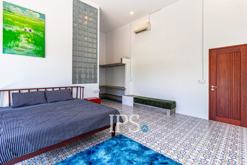 3 Bedroom Villa For Sale - Sangkat Siem Reap, Siem Reap