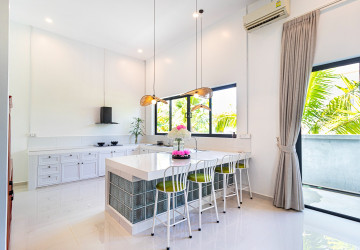 3 Bedroom Villa For Sale - Sangkat Siem Reap, Siem Reap thumbnail