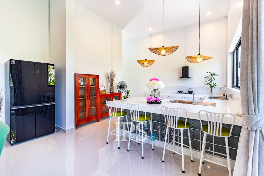 3 Bedroom Villa For Sale - Sangkat Siem Reap, Siem Reap