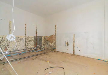 704 Sqm Commercial Building For Rent - Phsar Depou 2, Phnom Penh thumbnail
