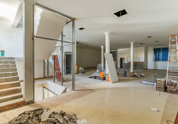 704 Sqm Commercial Building For Rent - Phsar Depou 2, Phnom Penh thumbnail