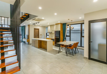Duplex 2 Bedroom Serviced Apartment For Rent - Boeung Kak 1, Phnom Penh thumbnail