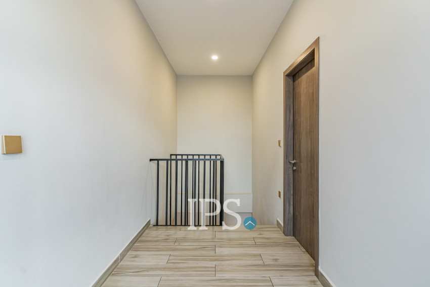 Duplex 2 Bedroom Serviced Apartment For Rent - Boeung Kak 1, Phnom Penh