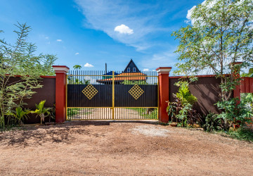 3 Bedroom House For Sale - Sangkat Siem Reap, Siem Reap thumbnail