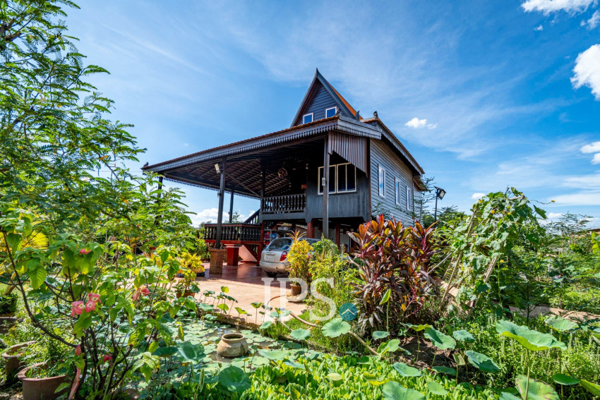 3 Bedroom House For Sale - Sangkat Siem Reap, Siem Reap