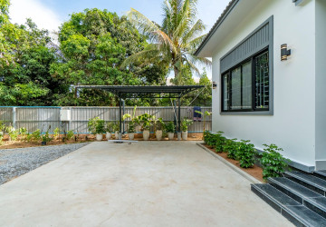 2 Bedroom House For Rent - Sala Kamruek, Siem Reap thumbnail