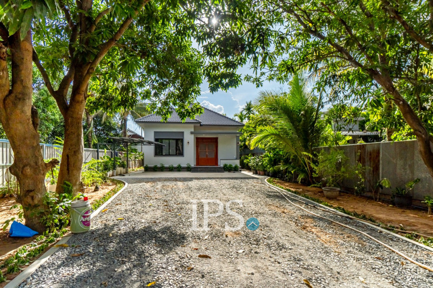 2 Bedroom House For Rent - Sala Kamruek, Siem Reap
