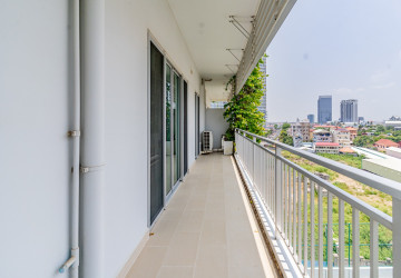 1 Bedroom Serviced Apartment For Rent - Chroy Changvar, Phnom Penh thumbnail