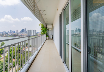 2 Bedroom Serviced Apartment For Rent - Chroy Changvar, Phnom Penh thumbnail