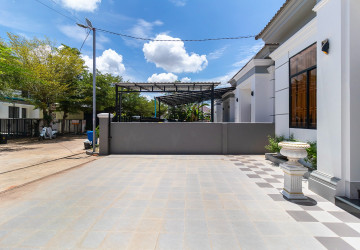 2 Bedroom House For Rent - Svay Dangkum, Siem Reap thumbnail