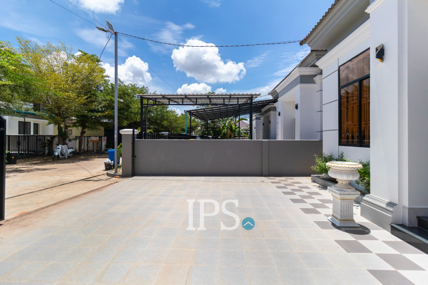 2 Bedroom House For Rent - Svay Dangkum, Siem Reap