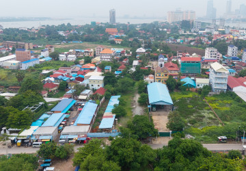 3,417 Sqm Land For Sale - Chroy Changvar, Phnom Penh thumbnail