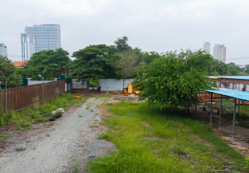 3,417 Sqm Land For Sale - Chroy Changvar, Phnom Penh thumbnail