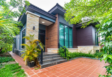 3 Bedroom House For Rent - Chreav, Siem Reap thumbnail