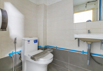 100 Sqm Retail Space For Rent - BKK1, Phnom Penh thumbnail